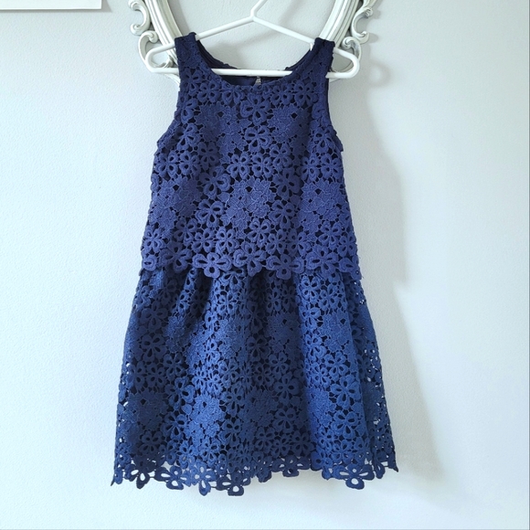 Sz 4/5 NWOT Lace Dress - Picture 1 of 2